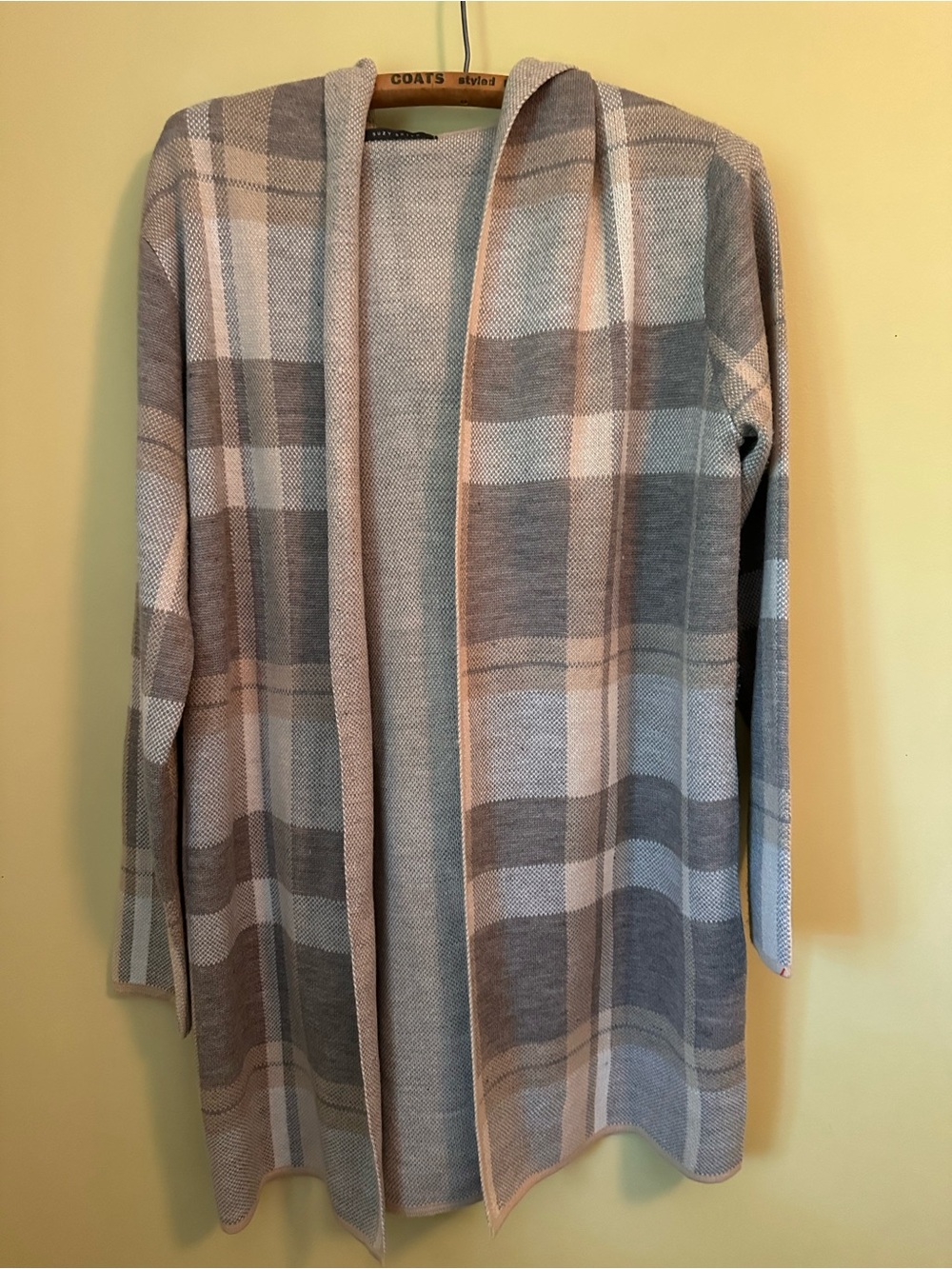 🎉 2 for 25 Suzy Shier hooded cardigan